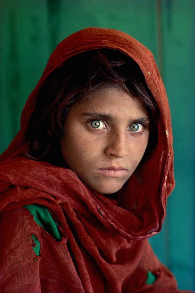 anh-chan-dung-Afghan-Girl-by-Steve-McCurry